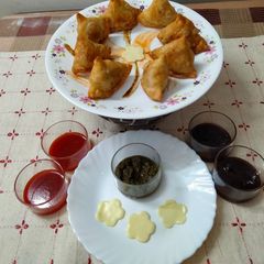 A picture of Cheese samosa.