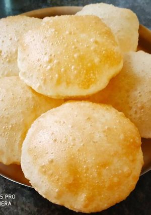 Puris/பூரிஸ் செய்முறை முக்கிய புகைப்படம்