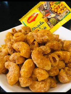 कुरकुरे मैकरॉनी(Kurkure macaroni recipe in hindi) रेसिपी मुख्य फोटो