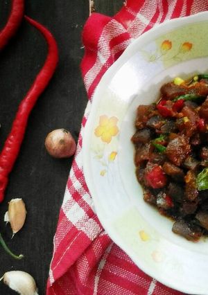 Foto resep Oseng Kikil Pedas