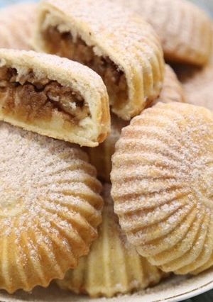 صورة لوصفة معمول التفاح بالجوز
