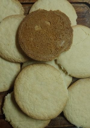 Una foto de Galletitas / Tapas para alfajor