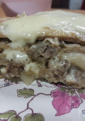 Una foto de Pastel o 'lasagna' de berenjenas y carne, al horno