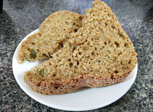 Una foto de Pan integral de zapallito italiano y sésamo en máquina Recco