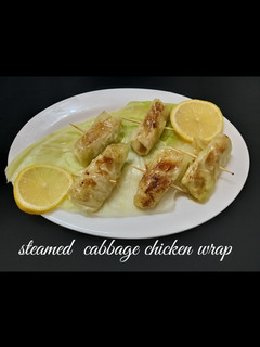 ஸ்டீம் முட்டைகோஸ் சிக்கன் ரோல் (Steam muttaikosh chicken roll recipe in tamil) செய்முறை முக்கிய புகைப்படம்