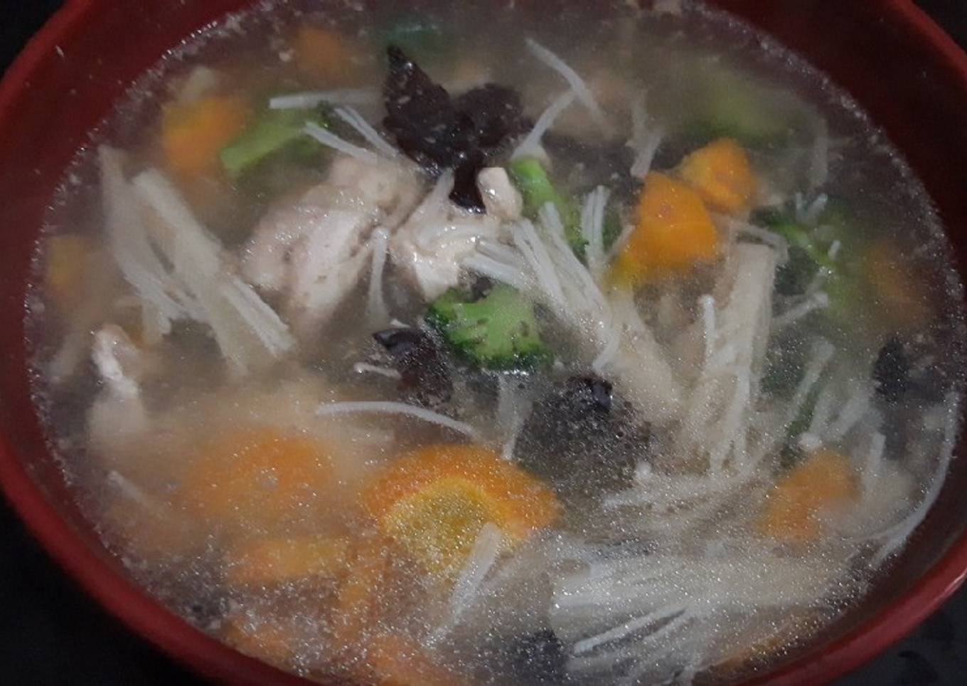 Sup ayam jamur enoki