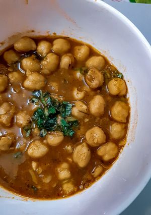छोले (Chole recipe in Hindi) रेसिपी मुख्य फोटो