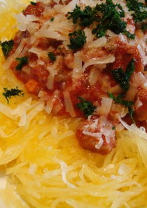 Une photo de Courge spaghetti à la bolognaise