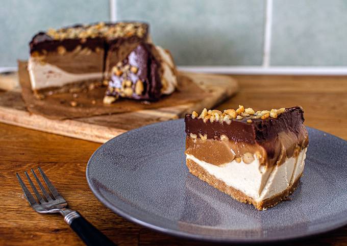 Vegan “No-Bake” Snickers Cake