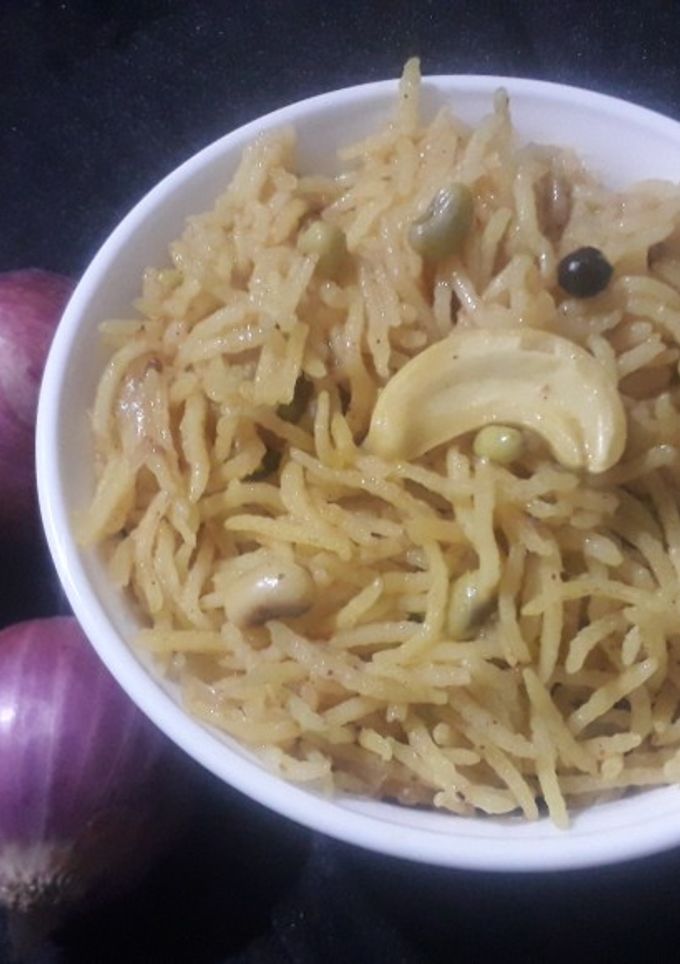 चवळी मसालेभात (chavli masale bhaat recipe in marathi) रेसिपी चे मुख्य फोटो 