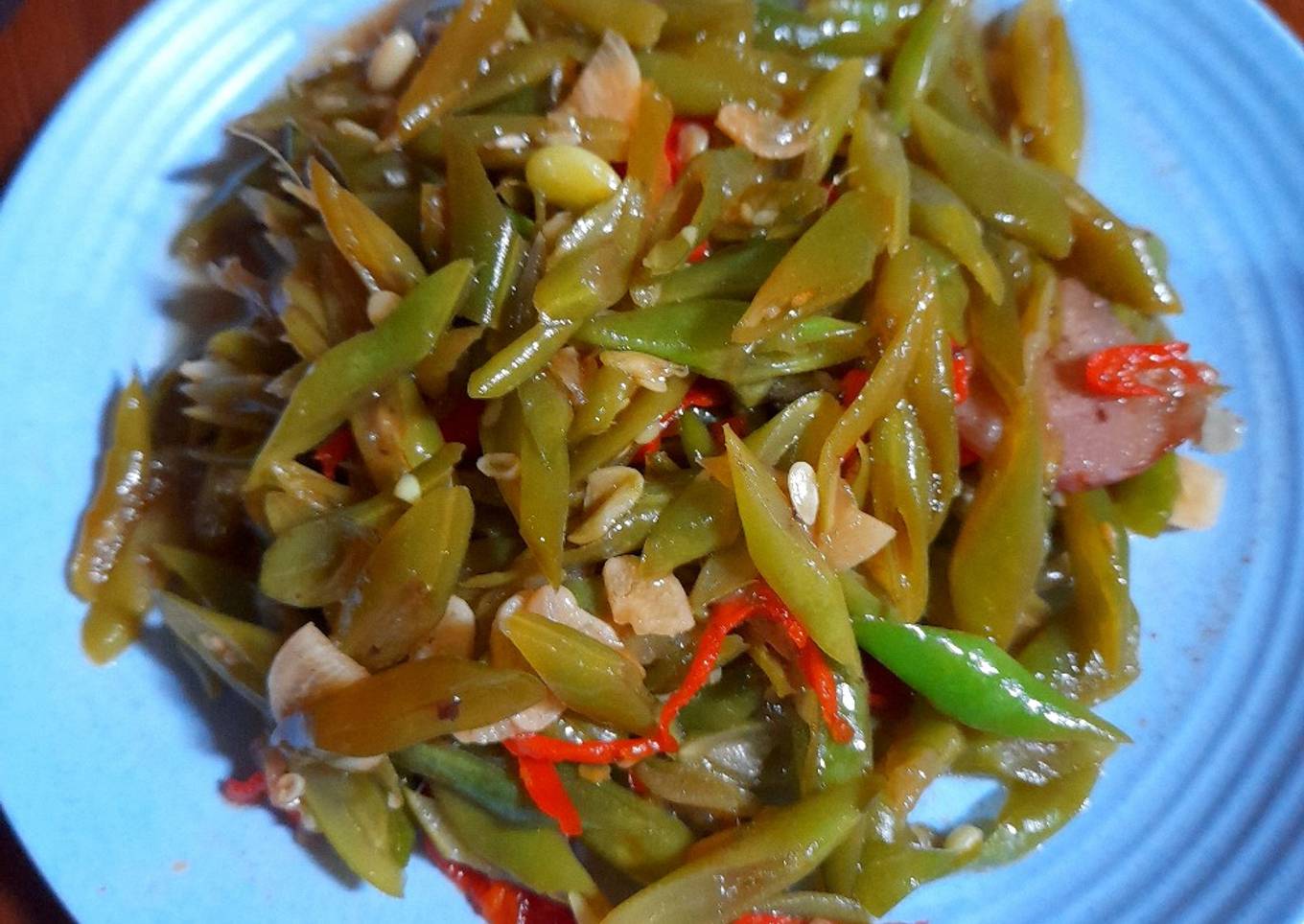 Tumis buncis asem manis pedas