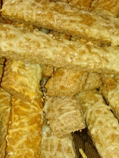 Sajtos rúd teljes kiőrlésű lisztből recept fotója