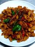 น้ำพริกหนังไก่ทอด