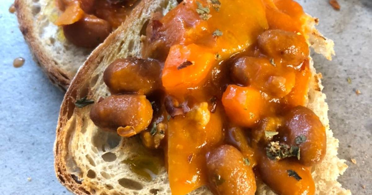 Ricetta Cotiche e fagioli su crostoni di pane di Paola Catalano - Cookpad