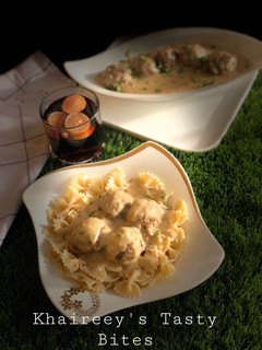 A picture of Swedish meat balls.