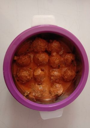 A picture of Veg Kofta Curry.