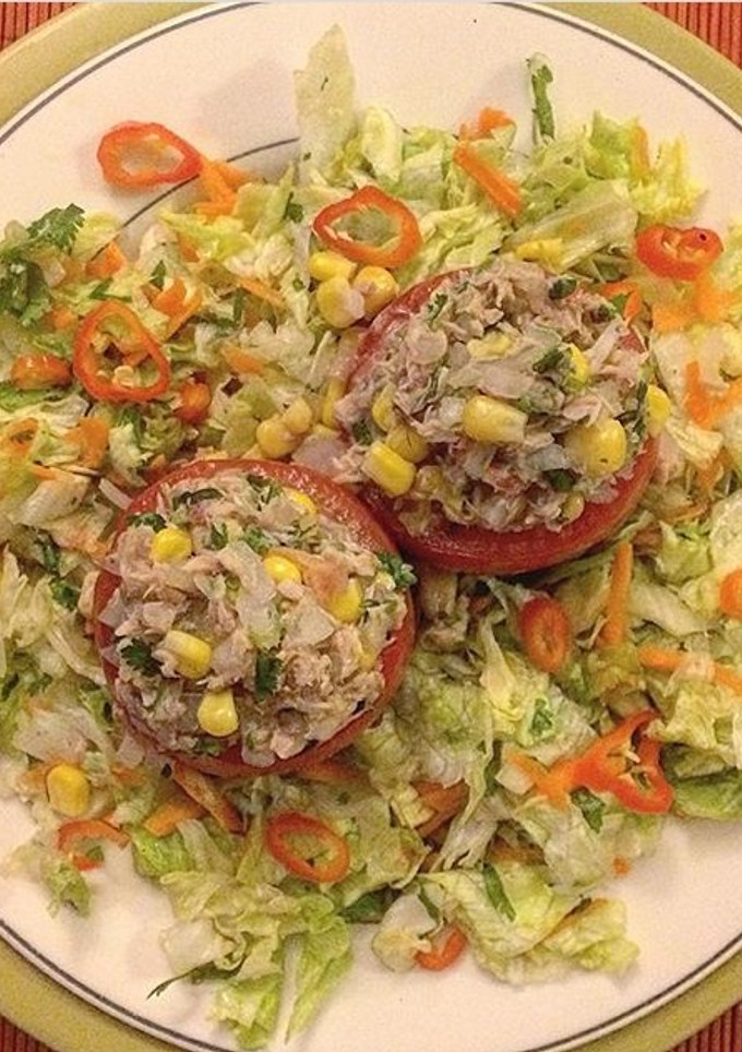 Una foto de Tomates rellenos con Atún