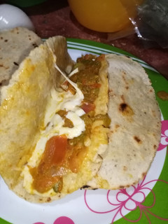 Una foto de Quesadillas de flor de calabaza