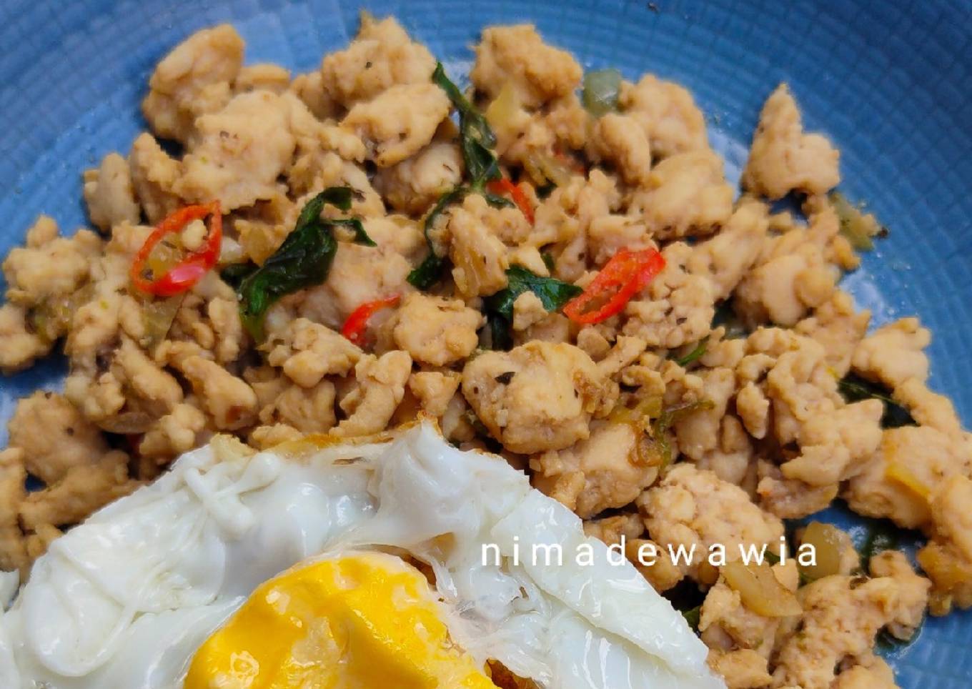 Pad Kra Pao Gai (Thai Chicken Basil)