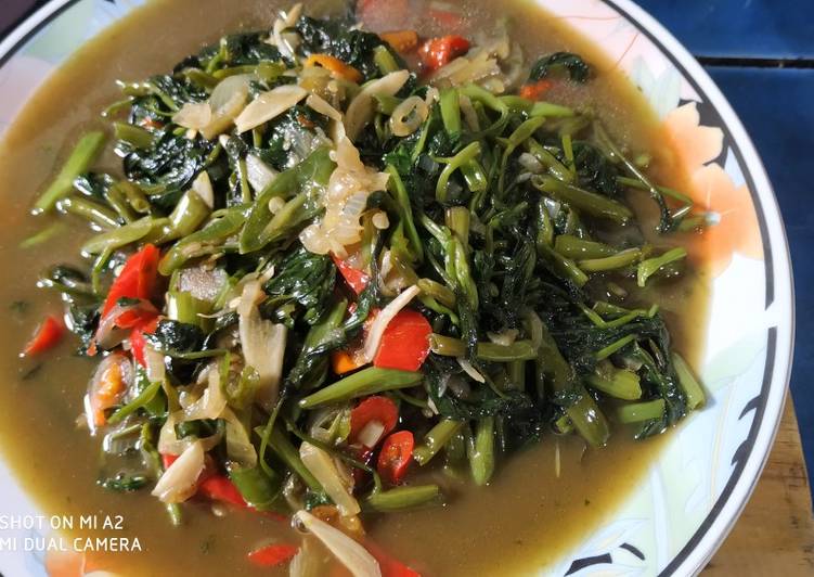 Tumis Kangkung Terasi Pedas