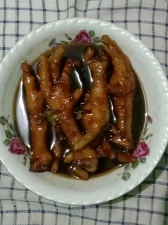 Langkah Gampang Membikin Resep Ceker Ayam Bumbu Kecap Manis yang Uenak Anti Ribet, Mantap