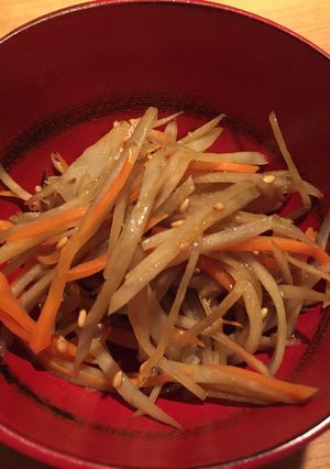 A picture of Very easy and simple Kinpira Gobo (Burdock) & Carrot, Gluten Free.