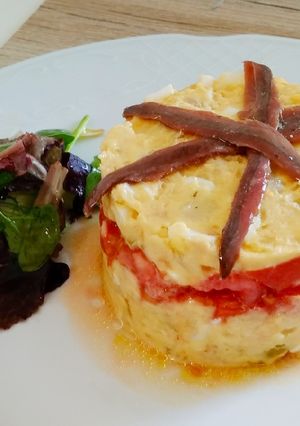 Una foto de Ensaladilla con anchoas
