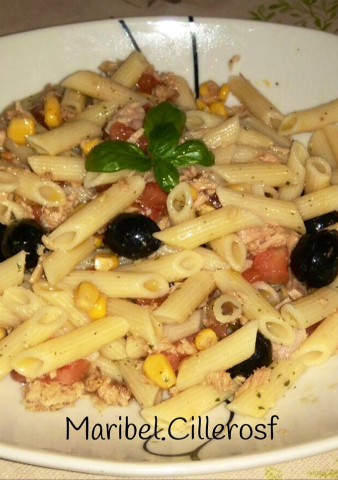 Una foto de Ensalada de macarrones con atún