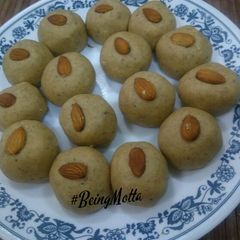 A picture of Wheat Phiniyaa Ladoo.