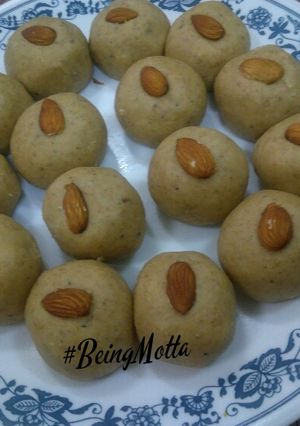 A picture of Wheat Phiniyaa Ladoo.