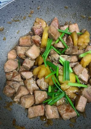Hình của món Cá ngừ kho thơm.