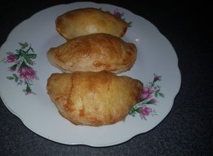 Una foto de Empanadas con masa de hojaldre casera 👈