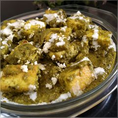 A picture of Creamy Palak paneer.