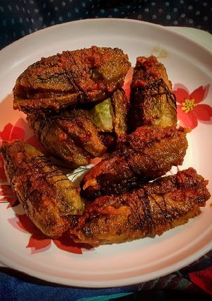 A picture of Punjabi bharwan karela.