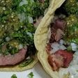 Tacos "el paisa" de cabeza y de lengua de res