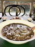 Hongos de pino (callampas) con champiñones París