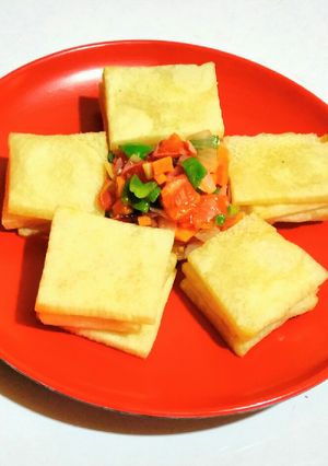 A picture of Decks of Yam with Salsa.