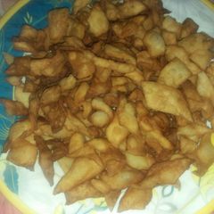 A picture of Namak paare.