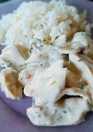 Une photo de Aiguillettes de poulet à la crème et estragon