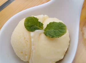 Una foto de Helado de piña colada