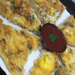 A picture of Pizza omelette.