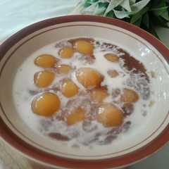 A picture of Kolak Biji Salak.