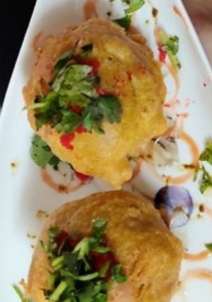A picture of Illusion vada pav.