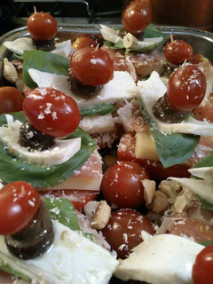 Una foto de Ensalada Caprese Premium