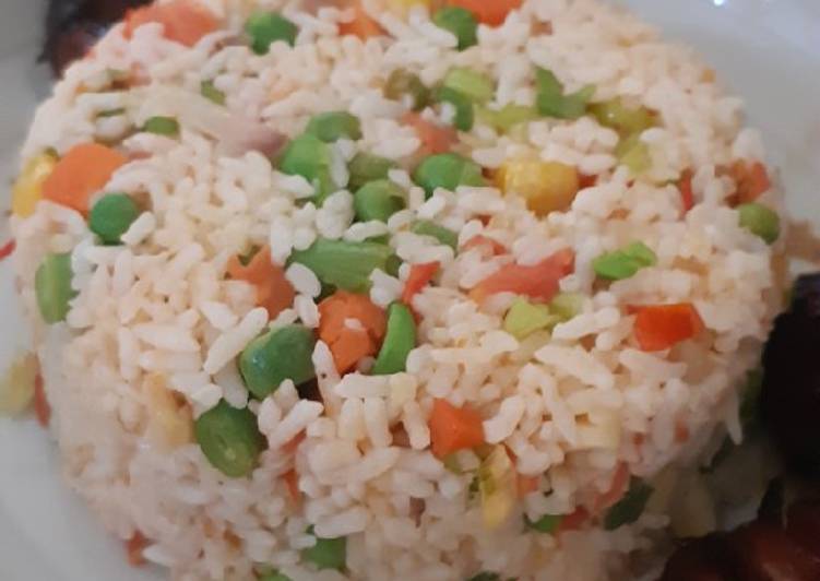 Bagaimana Membuat Nasi Goreng Sayuran yang Lezat