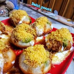 A picture of Dahi poori.