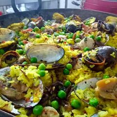 A picture of Paella.