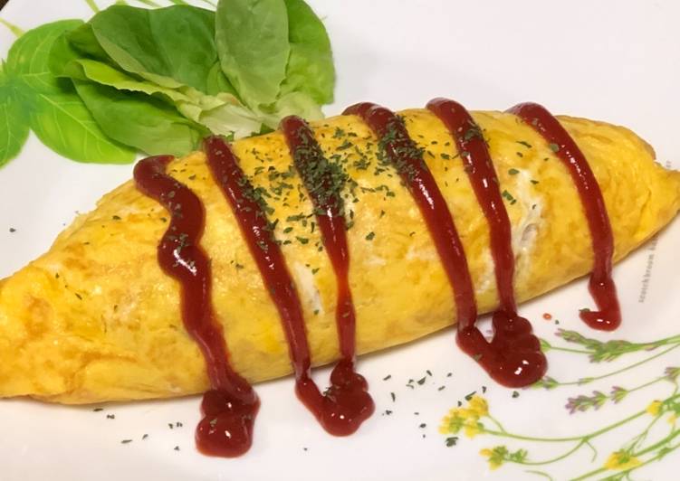 Recipe of Super Quick Homemade Japanese Egg Wrapped Tomato Chicken Rice (Omu Rice)
