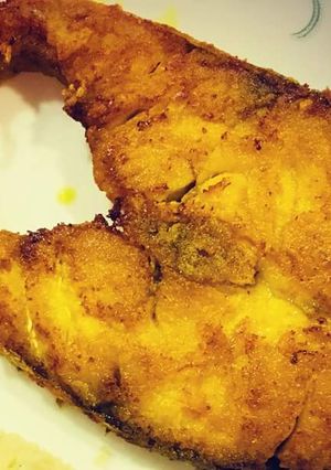 A picture of White fried fish.