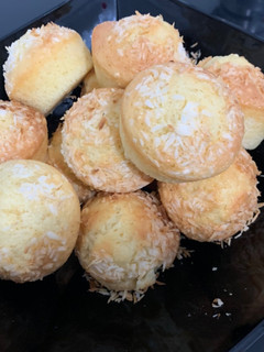 A picture of Vanilla cake.